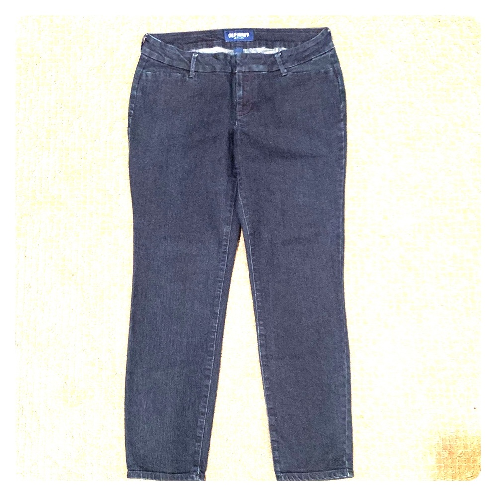 Old Navy dark rinse pixie jeans size 4